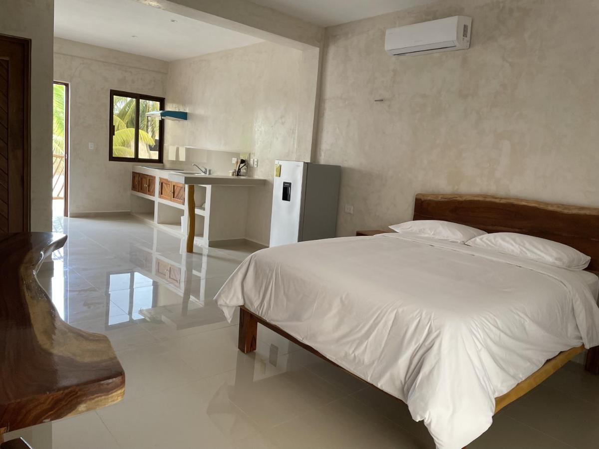 Mexhe Hotel Ел Куйо Екстериор снимка