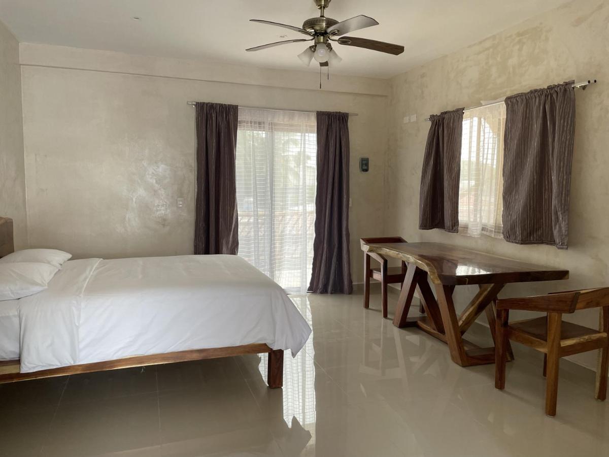 Mexhe Hotel Ел Куйо Екстериор снимка