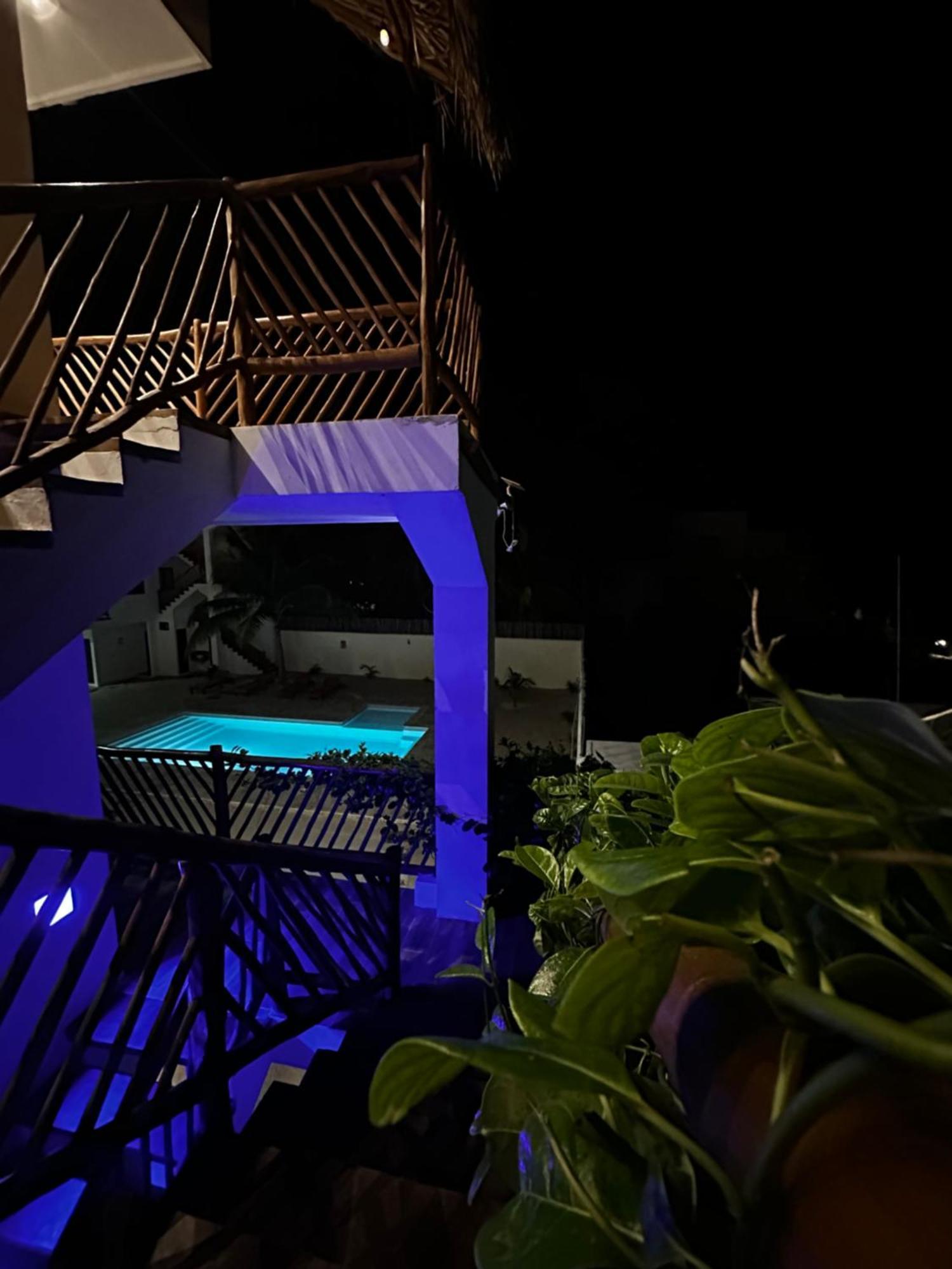 Mexhe Hotel Ел Куйо Екстериор снимка