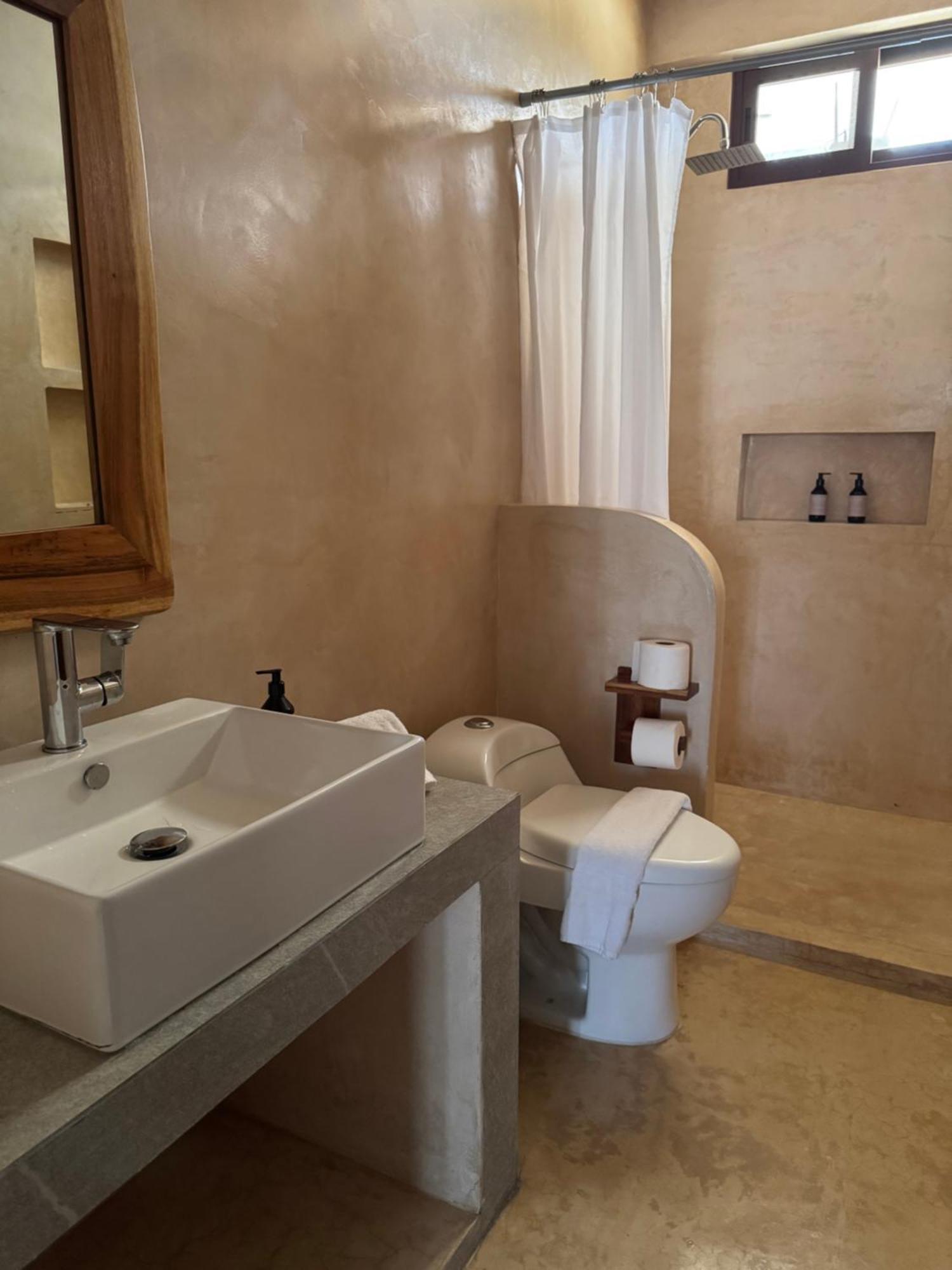 Mexhe Hotel Ел Куйо Екстериор снимка