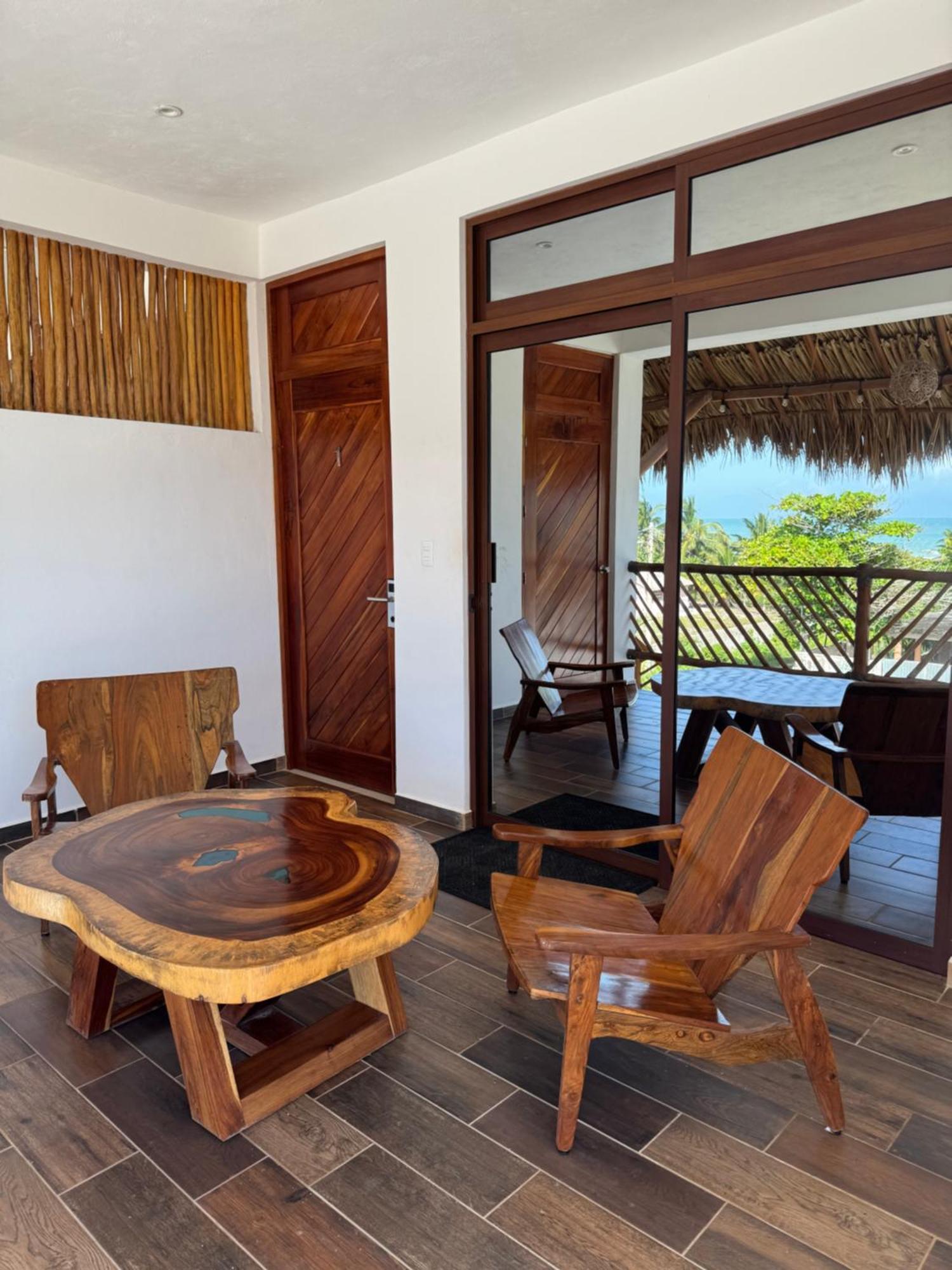 Mexhe Hotel Ел Куйо Екстериор снимка