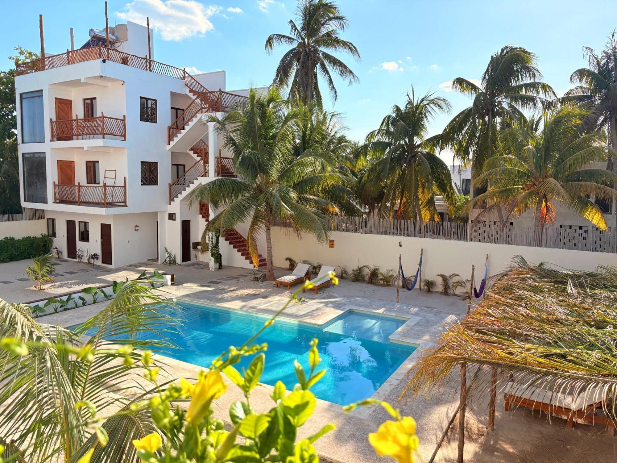 Mexhe Hotel Ел Куйо Екстериор снимка